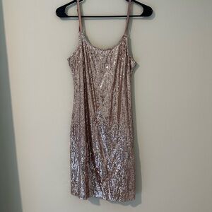 😎Forever 21 Pink Sequins Dress